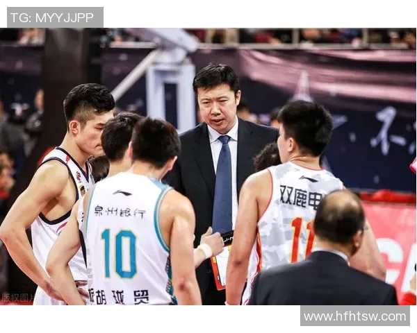 CBA球队训练方法创新实践及其对球员表现提升的效果分析 CBA球队训练方法创新实践及其对球员表现提升的效果分析